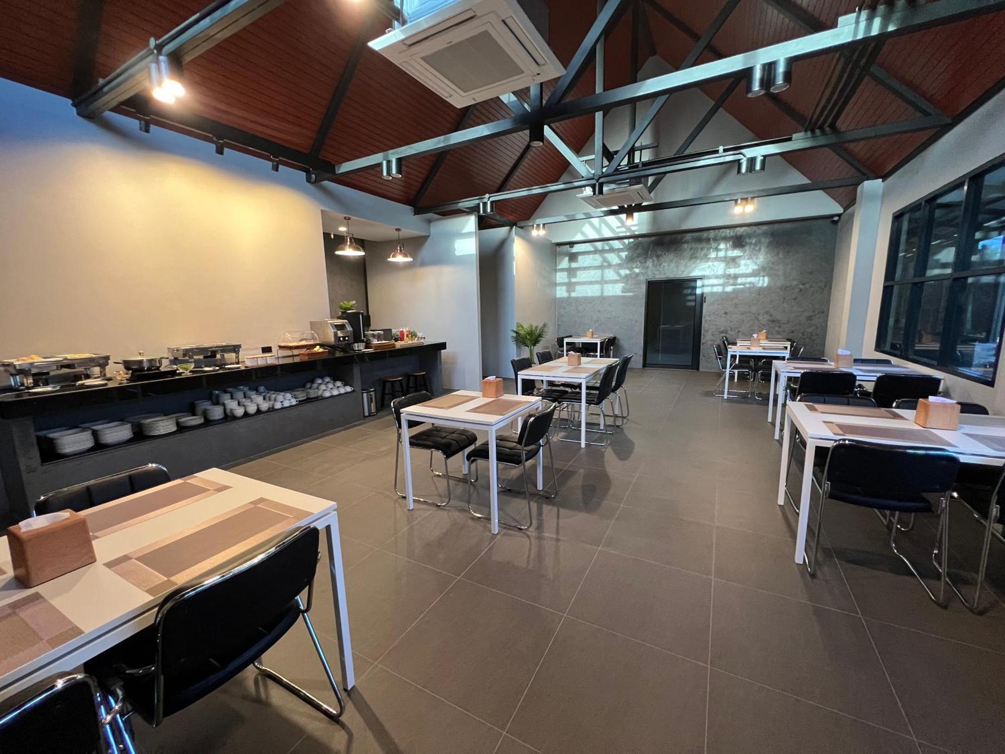 The Hub Suratthanl Surat Thani Zewnętrze zdjęcie